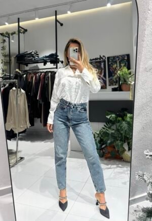 “Olivia” high-waist jeans