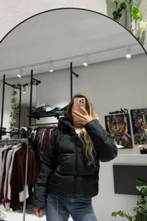 “Leda” puffer jacket