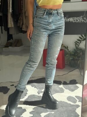 “Marita” | Push Up Rhinestone Jeans